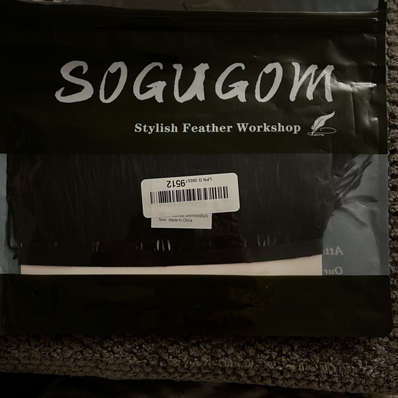 *NEW* feather trim - Picture 2 of 2